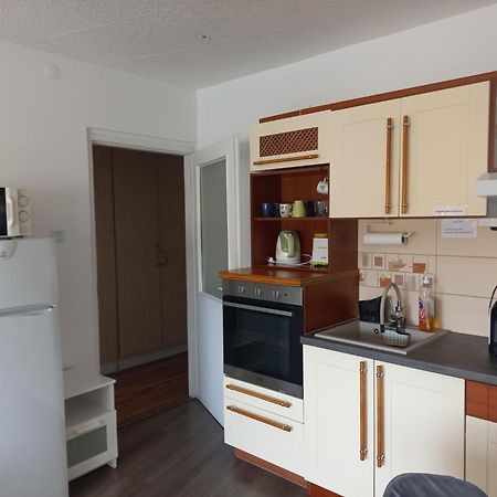 Berik Apartman Печ Екстериор снимка