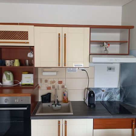 Berik Apartman Печ Екстериор снимка